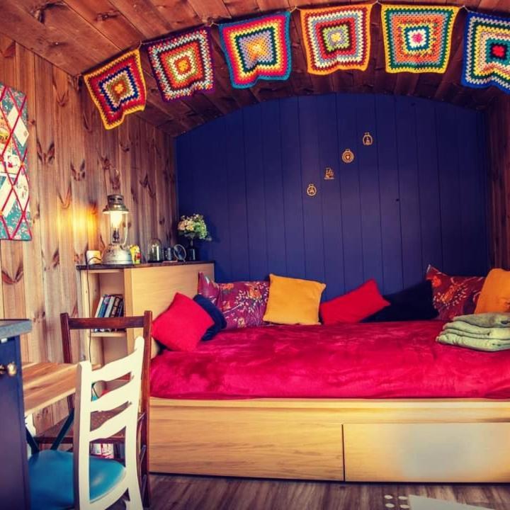 Under The Oak Glamping Caerphilly Exterior foto