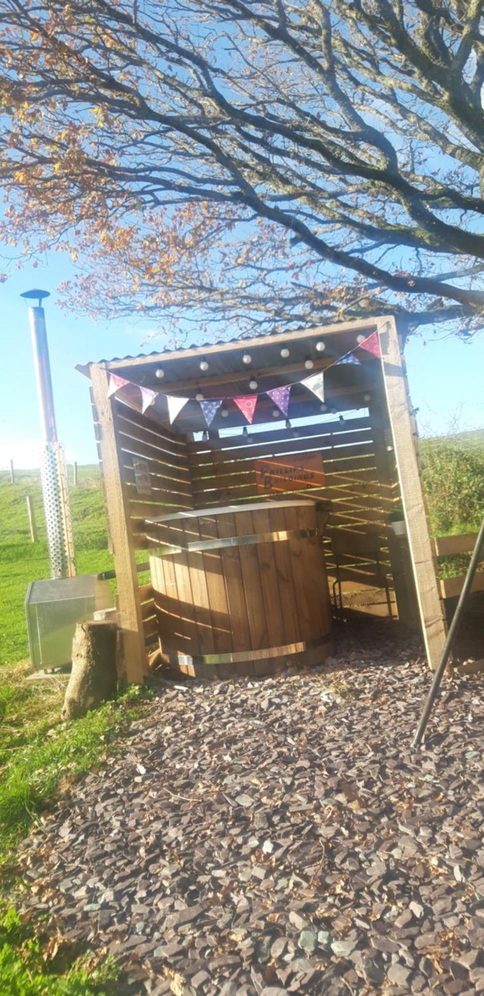 Under The Oak Glamping Caerphilly Exterior foto