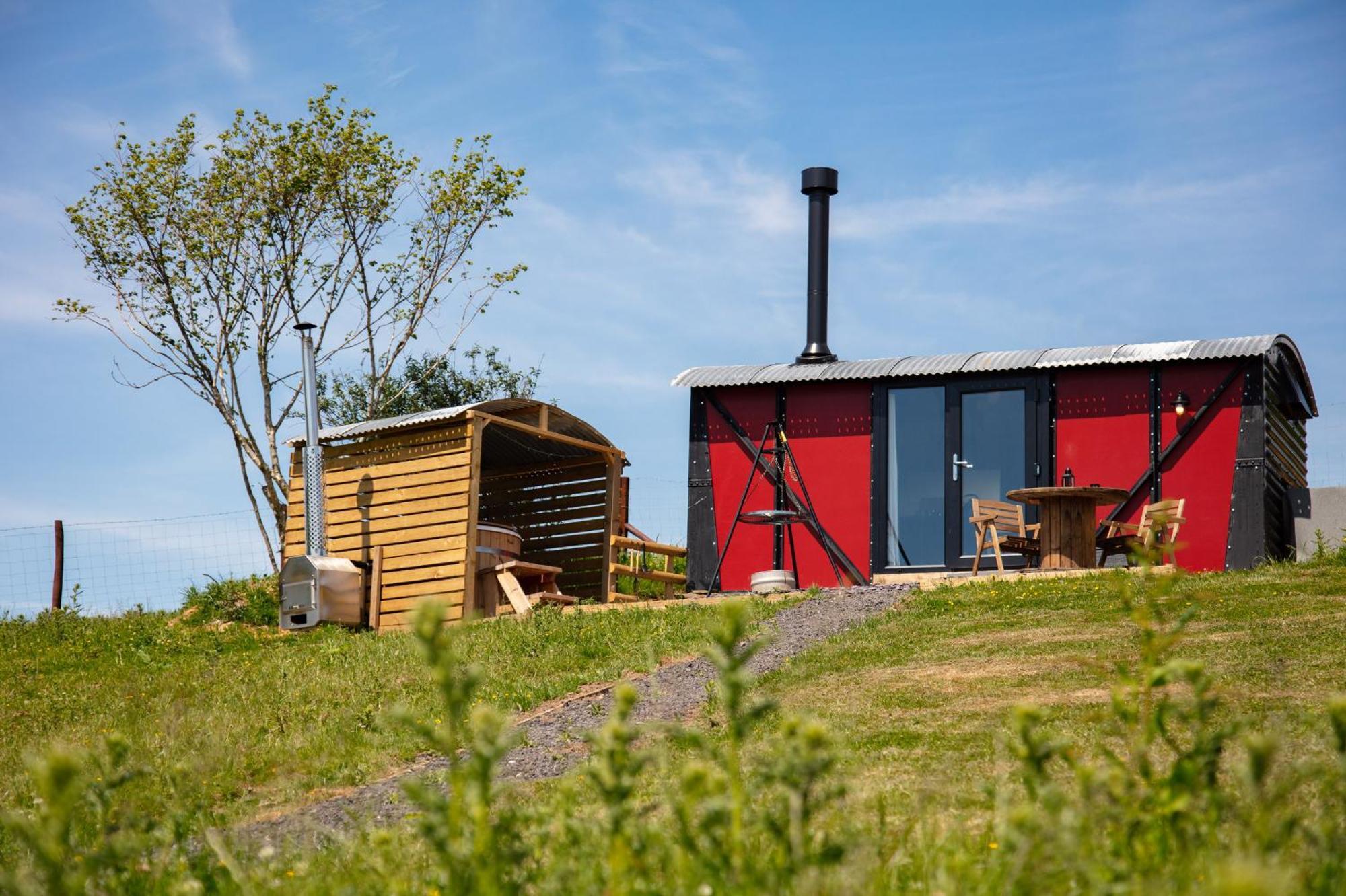Under The Oak Glamping Caerphilly Exterior foto
