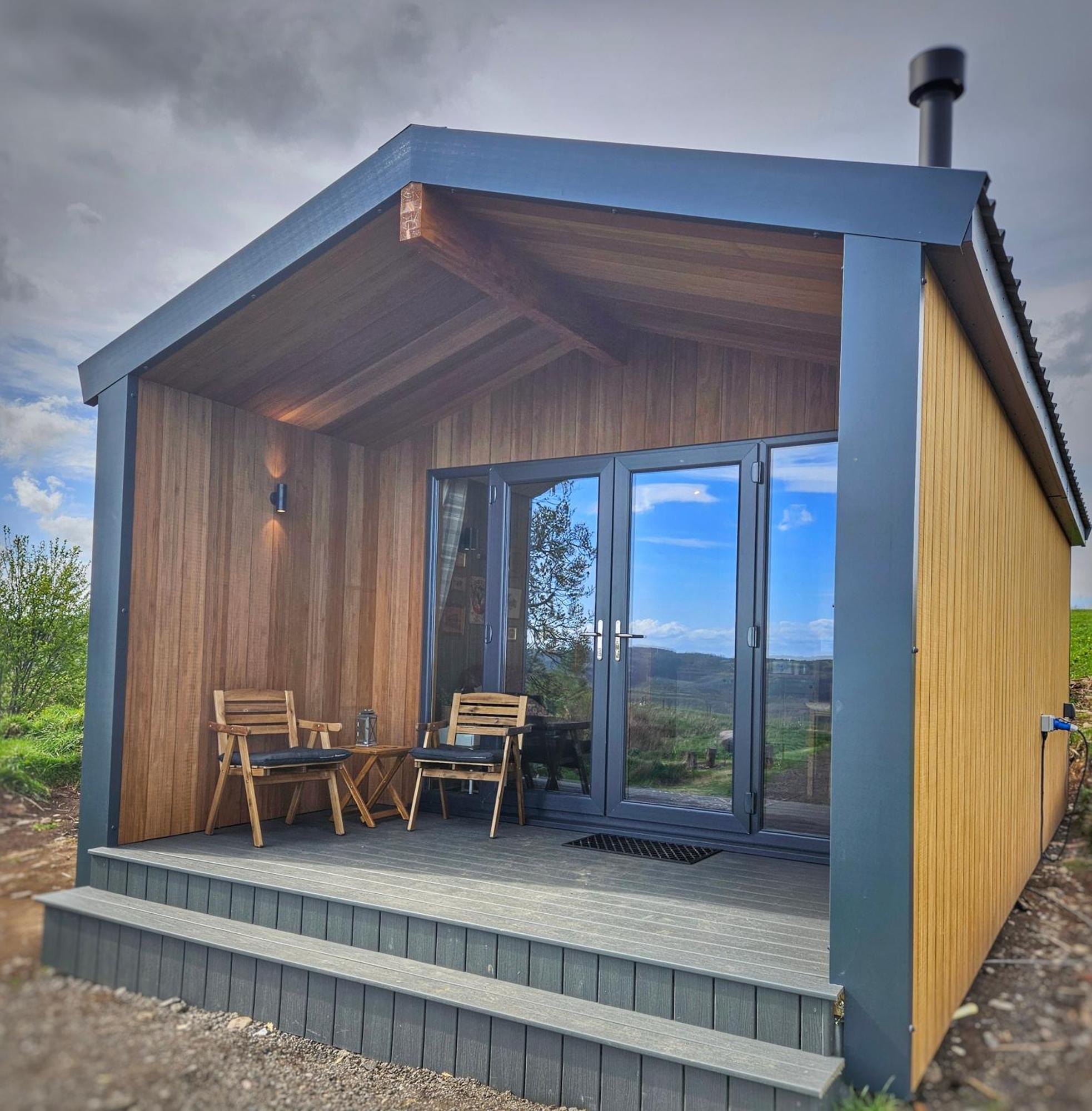 Under The Oak Glamping Caerphilly Exterior foto