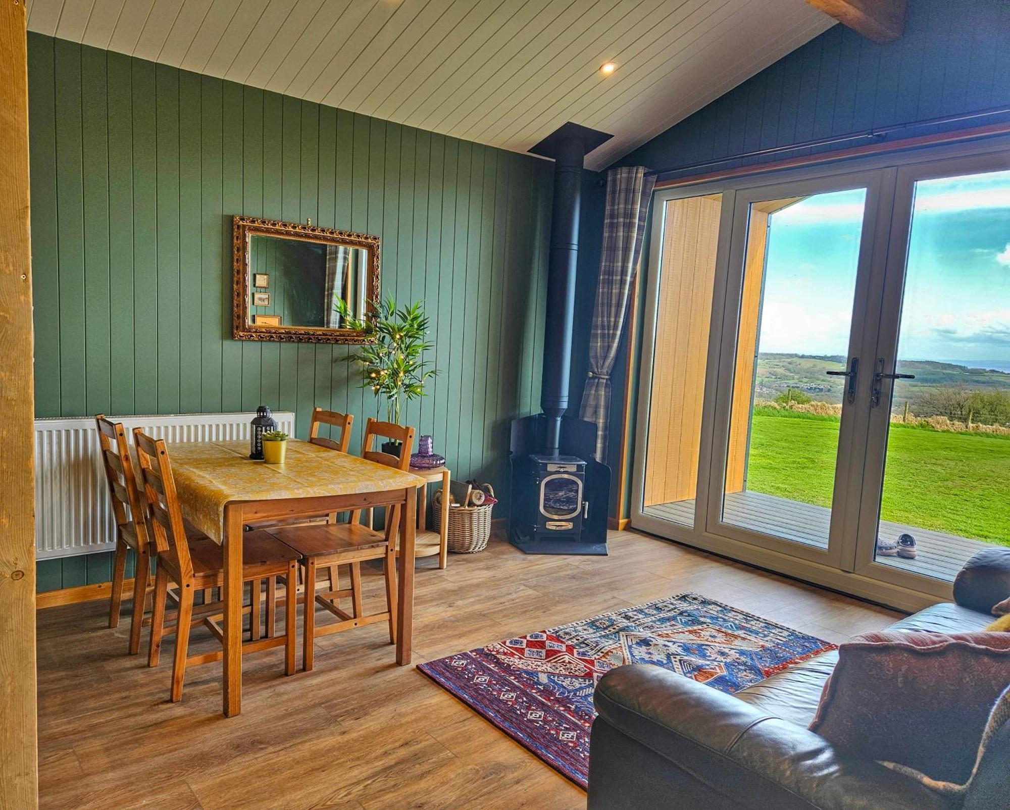 Under The Oak Glamping Caerphilly Exterior foto